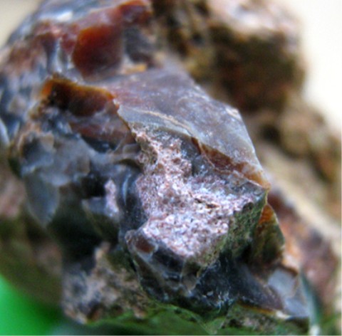 Unbekanntes Mineral in Sarder