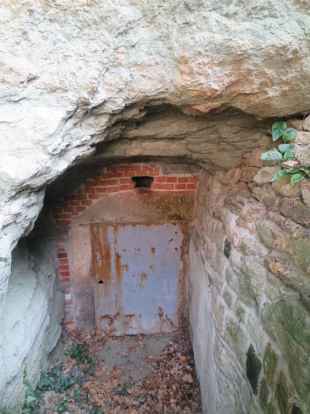 Der Zugang zur Höhle ist wieder frei