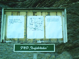 Vorinformationen und FND Schild (heute im "Museum")