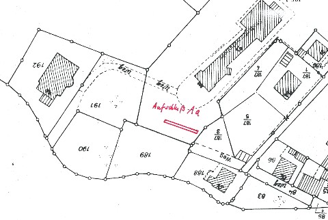 Bild 206: Im Flurkartenauszug wird ersichtlich, dass sich der Aufschluss im Grundstück 185 befindet.